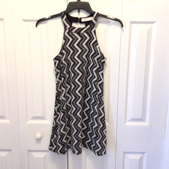 Candie’s Black & Silver Sparkle Zig Zag Halter Mini Dress Size Small - Picture 7 of 9